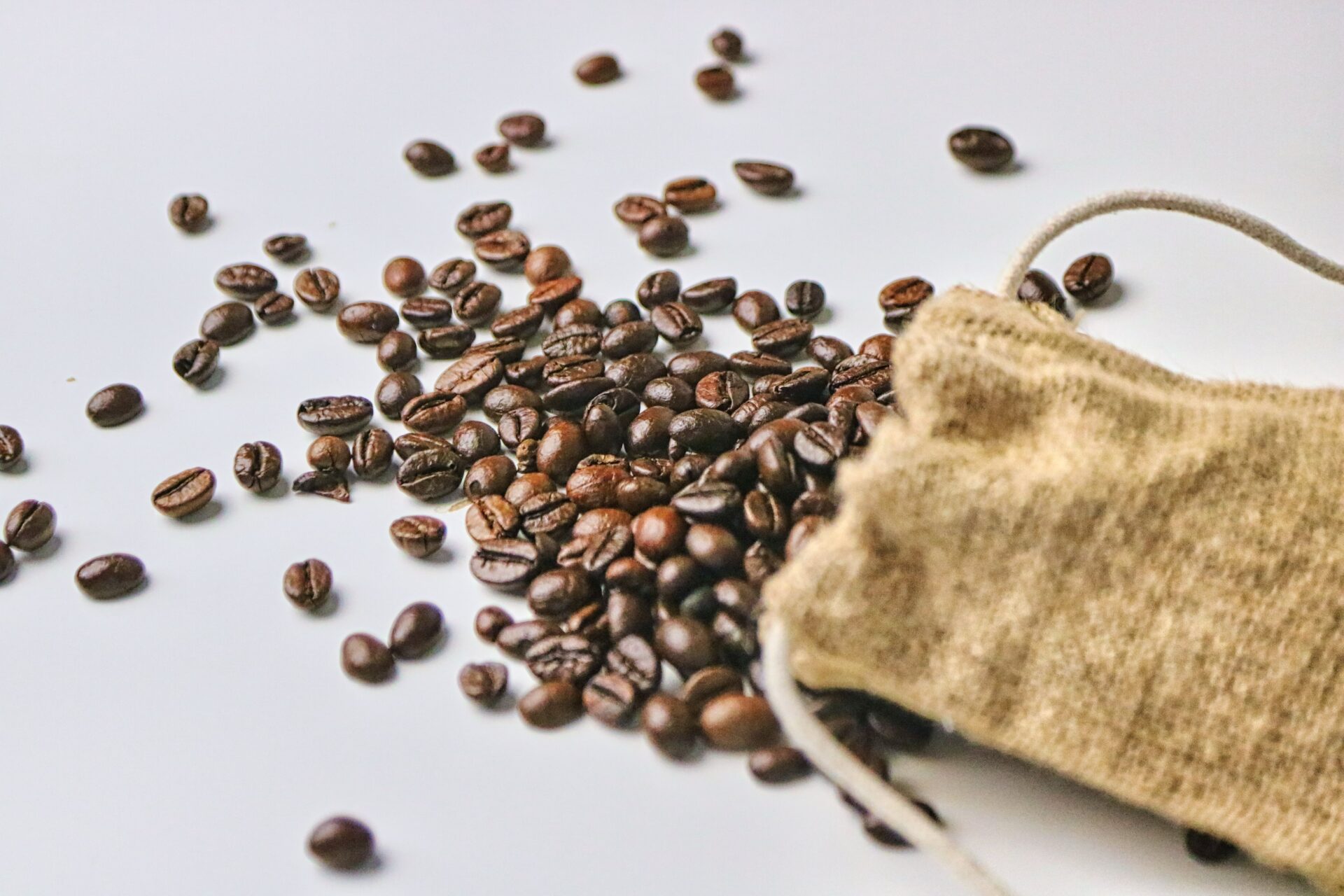 Kaffeebohnen in einem Sack